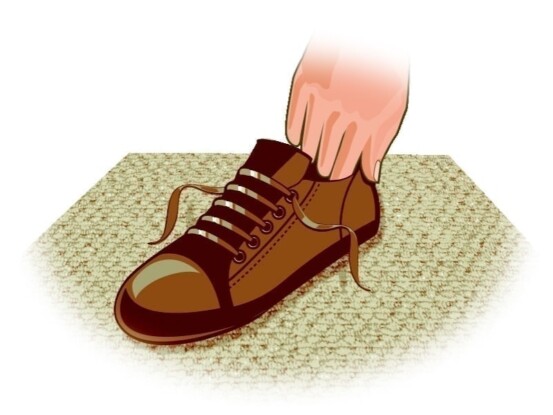 Chăm sóc bàn chân tiểu đường: Kiểm tra giày trước khi mang