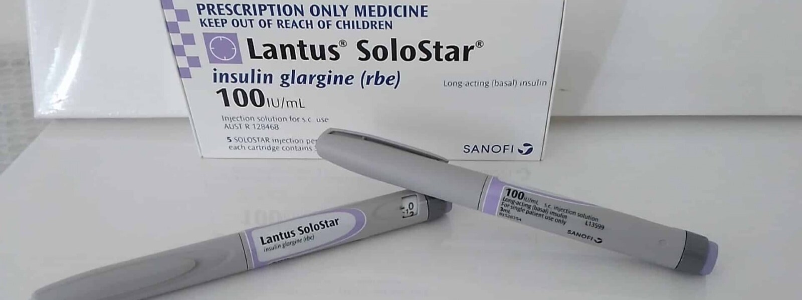 Bút tiêm insulin Lantus SoloStar và hộp đựng